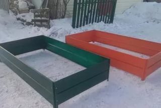 Beds made of metal with polymer coating