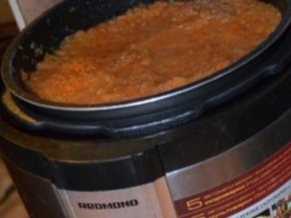 كافيار الكوسة في طباخ ريدموند البطيء