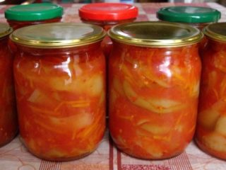 Zucchini lecho with tomato paste