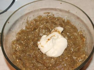 Eggplant caviar with mayonnaise