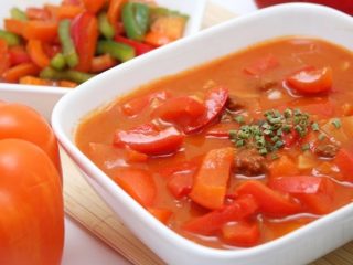 Pepper and tomato lecho