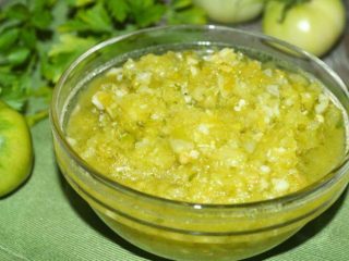 Adjika from green tomatoes for the winter