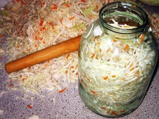 How to make sauerkraut for the winter: recipe