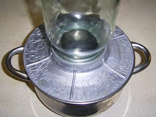 Sterilization of jars over steam