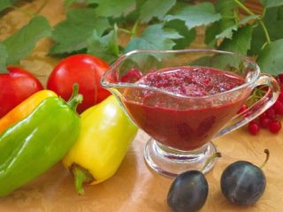 وصفة Adjika في طباخ بطيء