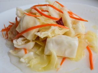 Varză murată coreeană: rețetă instant
