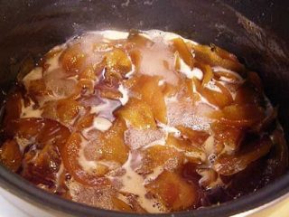 Cum să faci dulceață de gutui într-un aragaz lent