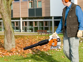 Petrol garden blower Hitachi 24 ea