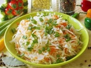Recept na instantnú nakladanú teplú kapustu