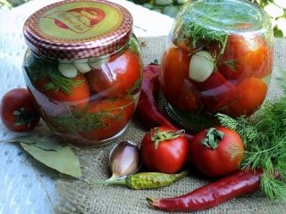 Spicy tomatoes for the winter