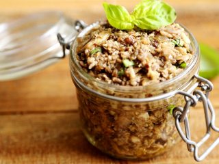 Mushroom caviar from boiled mushrooms - recipes for the winter
