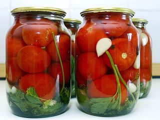 Roșii cu acid citric