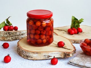 Marmellata di biancospino senza semi