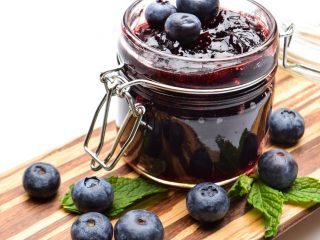 Blueberry confiture and pastille