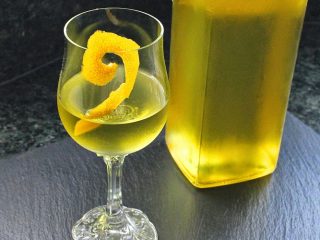 Sitrontinktur: vodka, alkohol