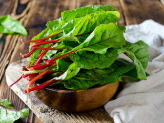 How to grow spinach in open ground and greenhouse