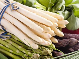 What are the benefits of asparagus for men, women, and pregnant women?
