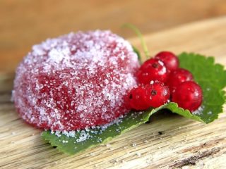 Homemade redcurrant marmalade