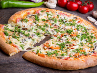 Pizza con champiñones a la miel: recetas con fotos en casa.