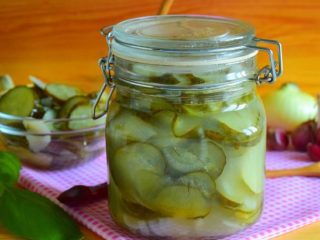 Zimné recepty na šalát z kráľovskej uhorky
