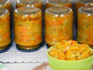 Dunajský šalát s uhorkami na zimu: klasický recept