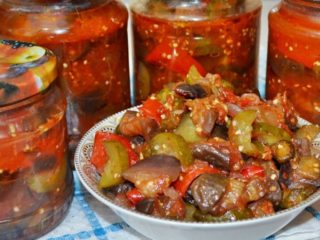 Zimný šalát z baklažánu a uhoriek