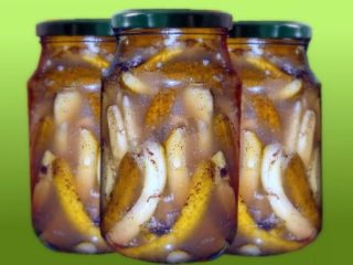 Nakrájané uhorky v pohároch na zimu Fingers: najchutnejší recept