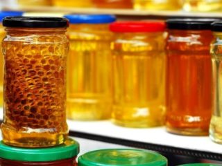 عسل عباد الشمس: الفوائد والأضرار والمراجعات وموانع الاستعمال