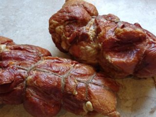 Paletilla de cerdo ahumada casera