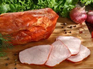 Carbonada ahumada hervida: recetas, contenido calórico, reglas para fumar.
