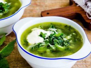 Sopa de ortiga: recetas con patatas, carne.